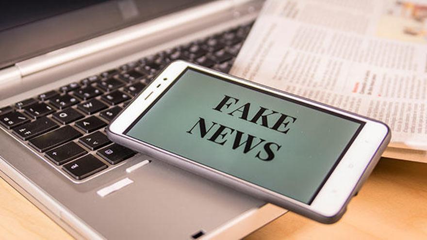 Nuestra salud informativa se ve perjudicada como usuarios y consumidores a través de las noticias falsas o «fake news».