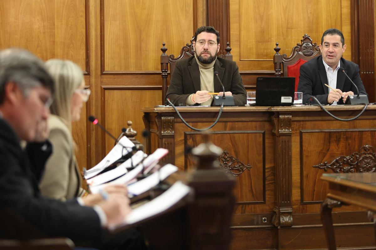 El Ayuntamiento de Alcoy pide al Consell que declare el área de salud como de difícil cobertura El Ayuntamiento de Alcoy pide al Consell que declare el área de salud como de difícil cobertura