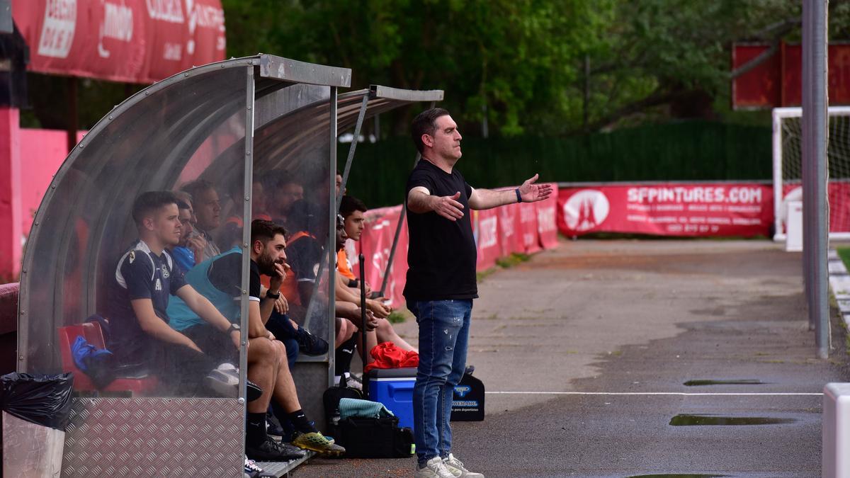 Pedro Dólera en un partit del Prat a Manresa