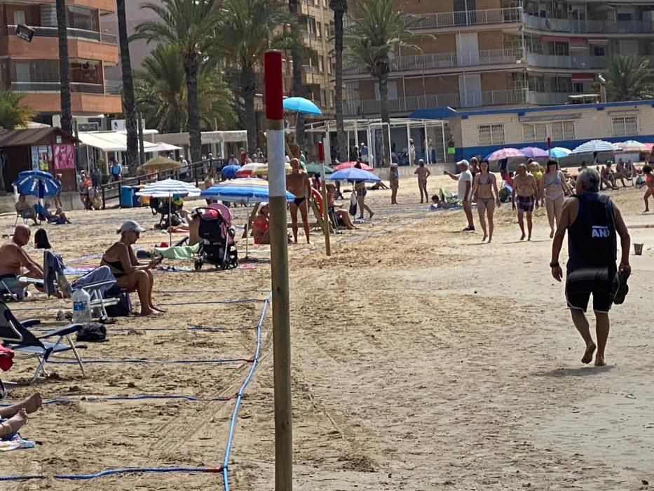 Primer días de apertura al baño de las playas de T