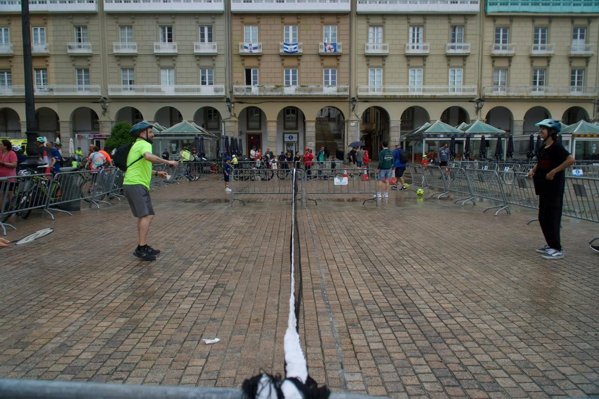 Día de la Bicicleta en A Coruña pasado por agua Día de la Bicicleta en A Coruña pasado por agua