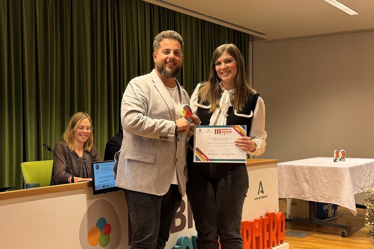 Aurora García, premio a la Mejor Comunicación Oral.