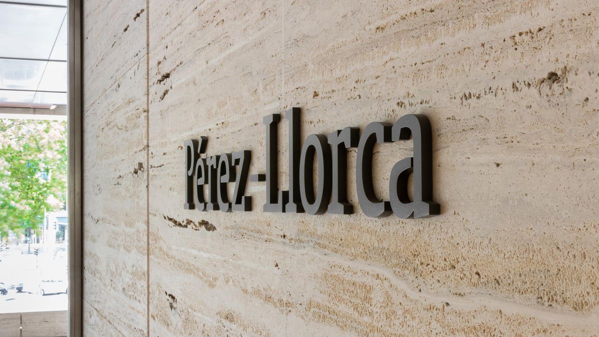 Fachada del bufete Pérez-Llorca