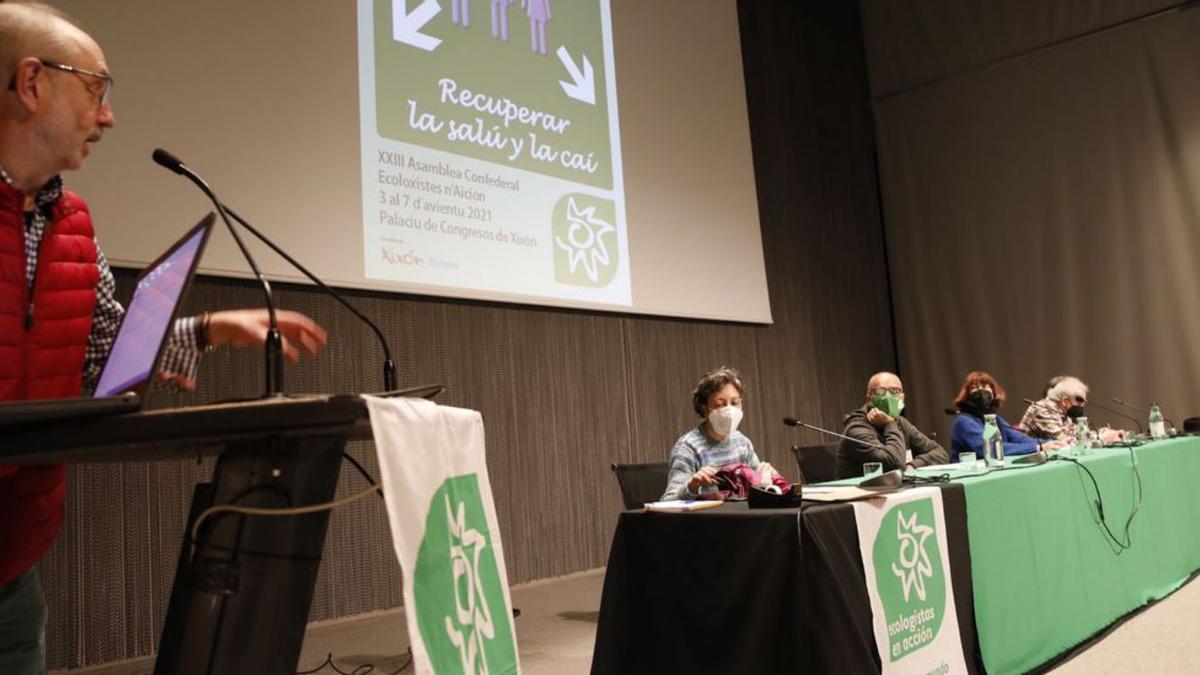 Debates y música en la cita de Ecologistas en acción  | ÁNGEL GONZÁLEZ