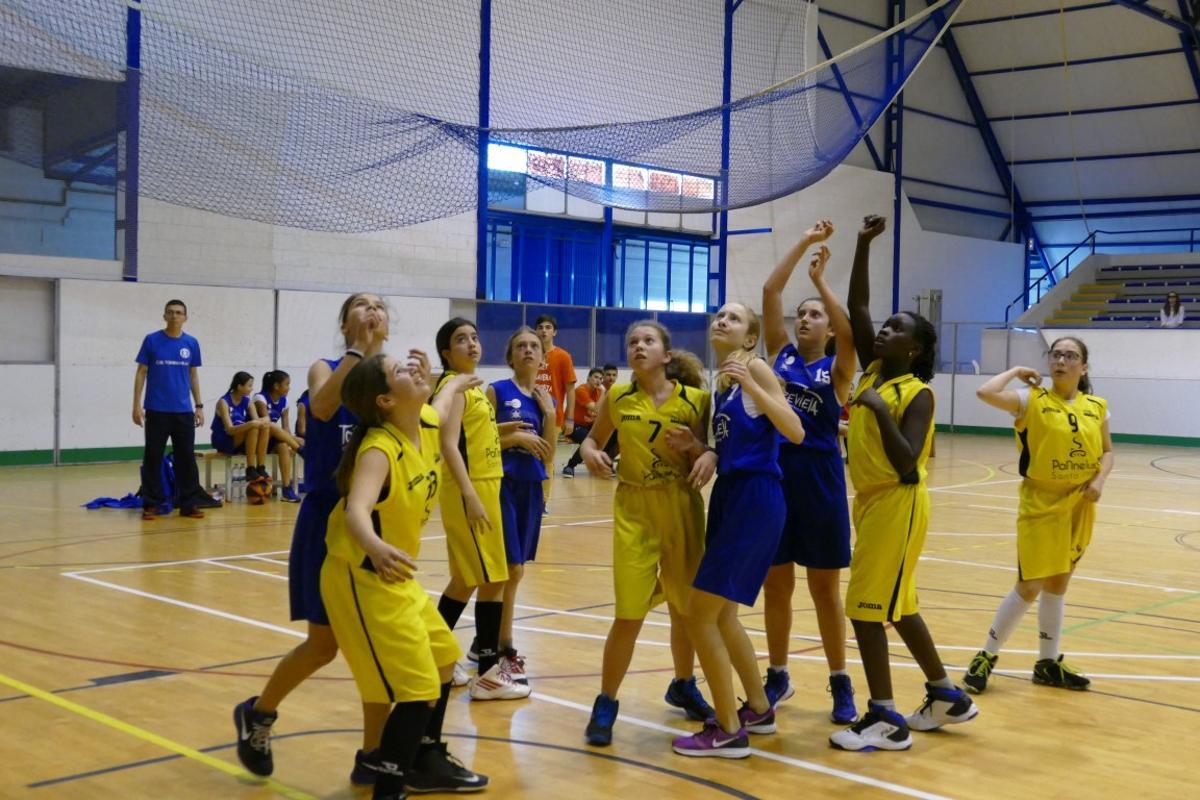 Awa Fam, en sus primeros partidos en Santa Pola.