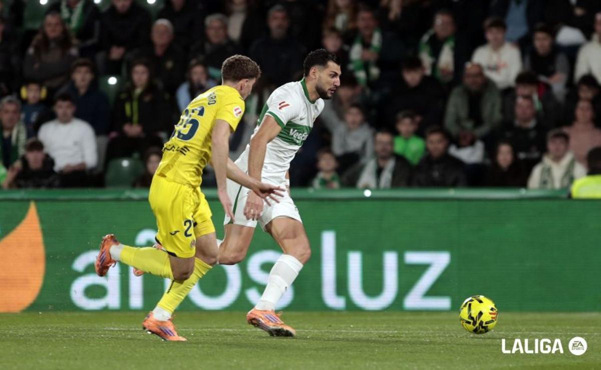 Rafa Mir y Pau Navarro, en el Elche-Villarreal