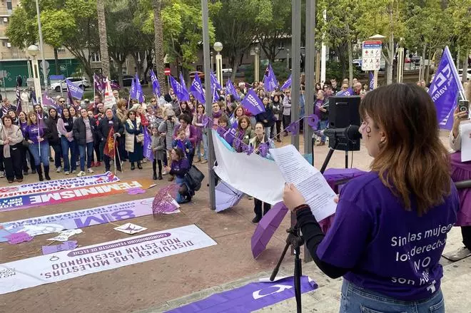 Así conmemora el 8M la Coordinadora Feminista de Elche