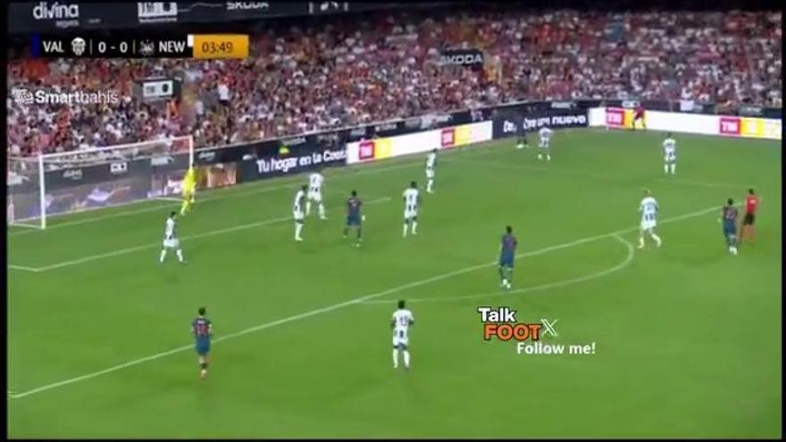 El descomunal golazo de Ugrinic en el Valencia CF – Newcastle United del Trofeu Taronja