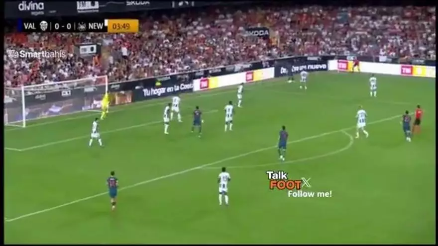 Vídeo: El descomunal golazo de Ugrinic en el Trofeu Taronja