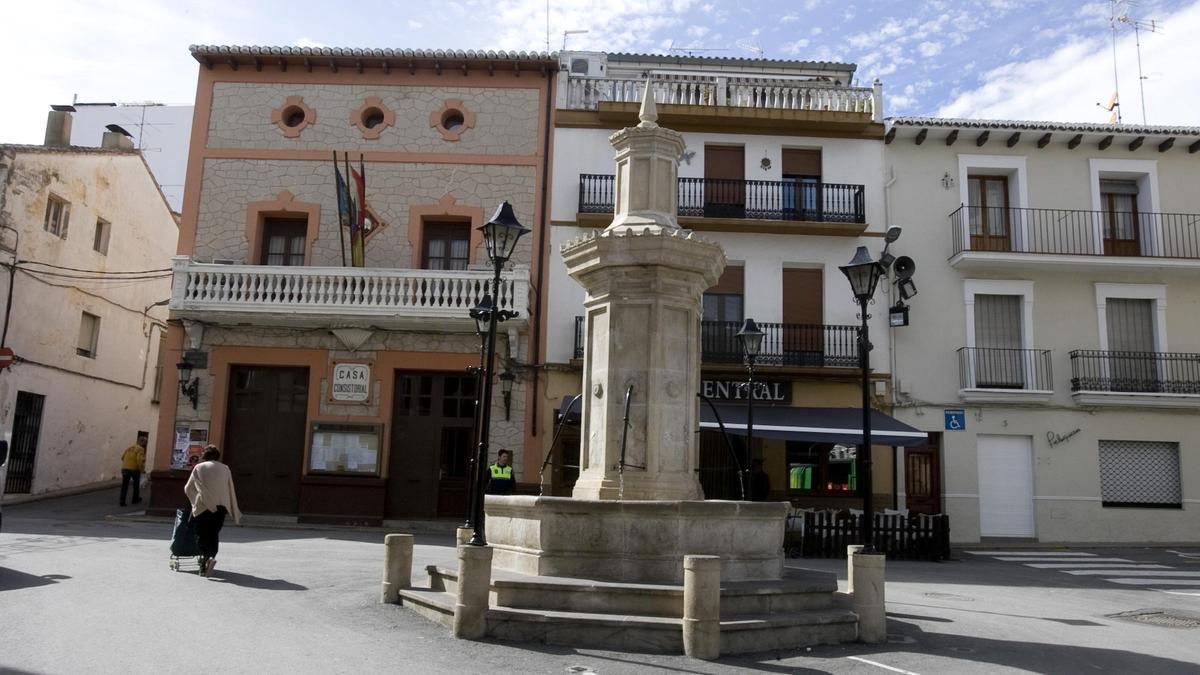 Edificio del Ayuntamiento de la Font de la Figuera, en una imagen de archivo.