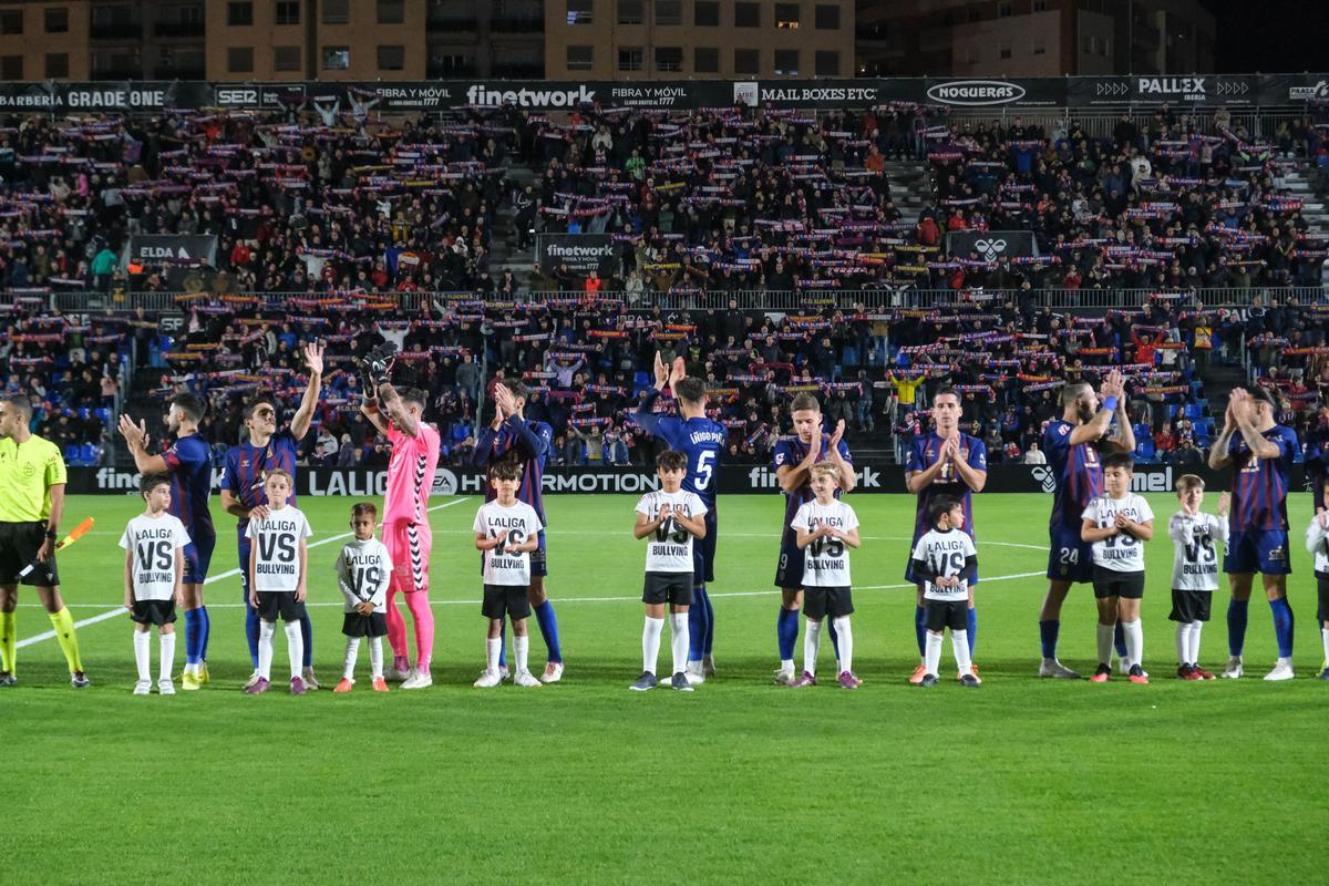 Las mejores imágenes del CD Eldense - SD Huesca (2-1) de la Jornada 13 de la Liga Hypermotion Las mejores imágenes del CD Eldense - SD Huesca (2-1) de la Jornada 13 de la Liga Hypermotion