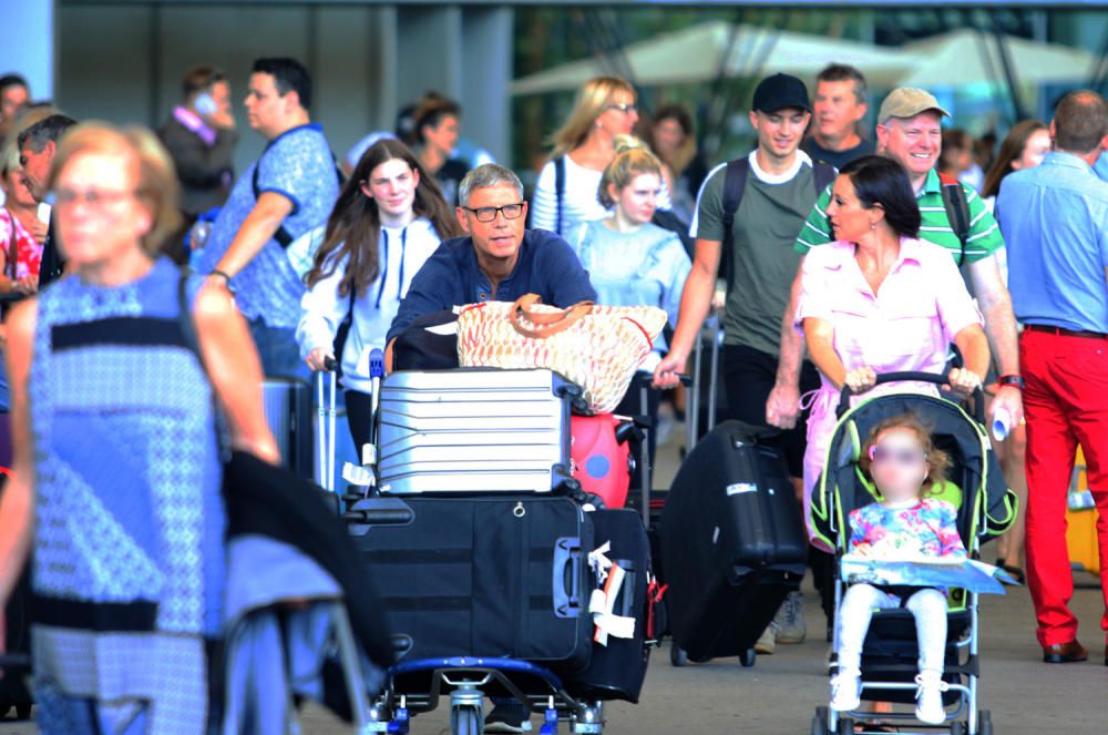 Operación salida en el aeropuerto de Málaga