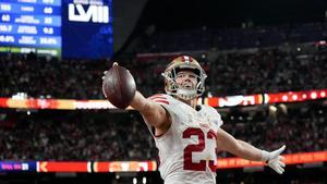 McCaffrey anota un touchdown en la Super Bowl