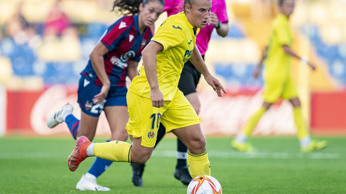 Raquel Pinel, durante su etapa con el Villarreal