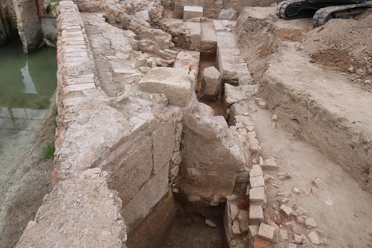 La excavación en el Molino de la Pólvora saca a la luz un nuevo canal