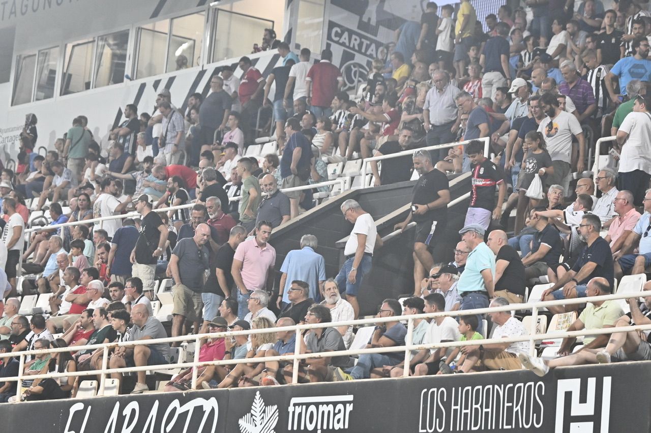 FC Cartagena - Real Zaragoza en imágenes