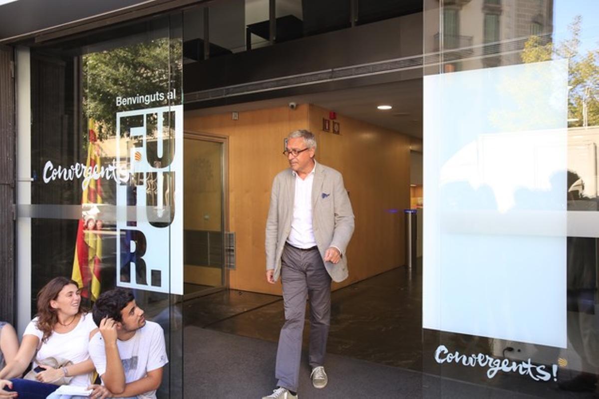 L’advocat Xavier Melero a la sortida de la seu de Convergència. L’advocat Xavier Melero a la sortida de la seu de Convergència.