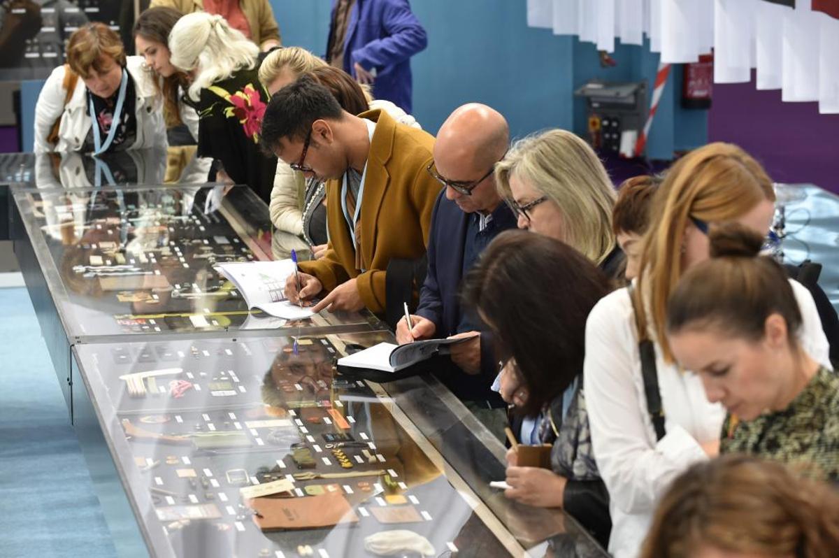 Poderío de la industria auxiliar de Elche en París