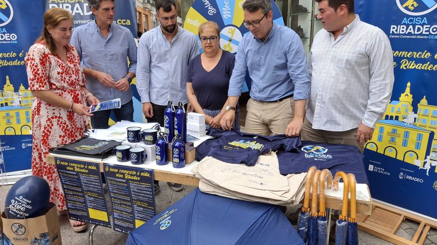 &quot;Nuestro comercio es vida, vive Ribadeo&quot;