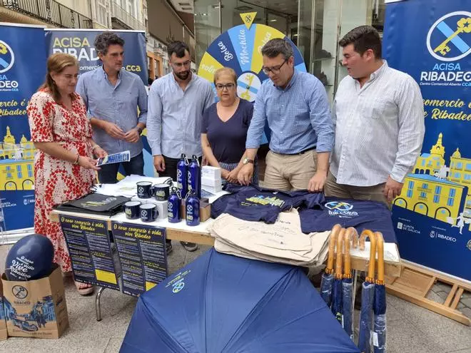 "Nuestro comercio es vida, vive Ribadeo"