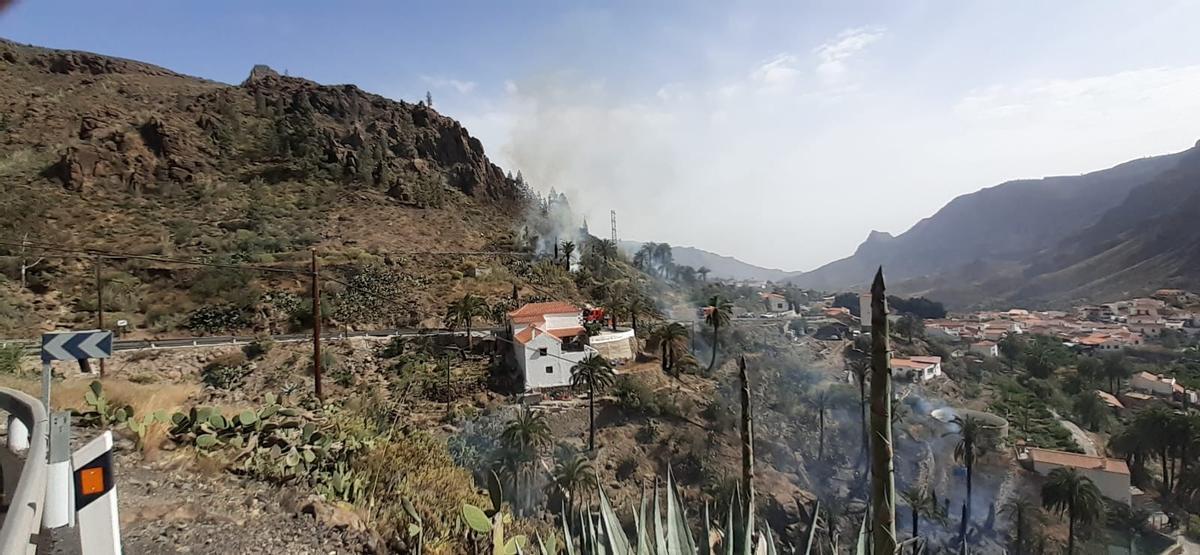 Incendio forestal en Fataga Incendio forestal en Fataga