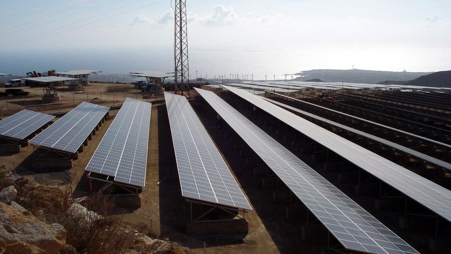 The Government of the Canary Islands gives the green light to the construction of three photovoltaic parks in Arico