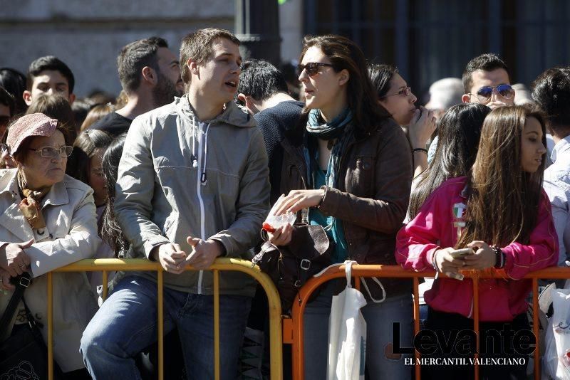 Búscate en la mascletà del 5 de marzo de 2016