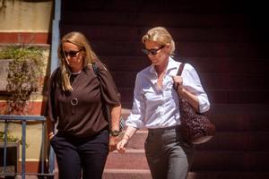 La jueza ordena hacer una copia del móvil de la viuda de Isak Andic y de los excursionistas que auxiliaron a Jonathan