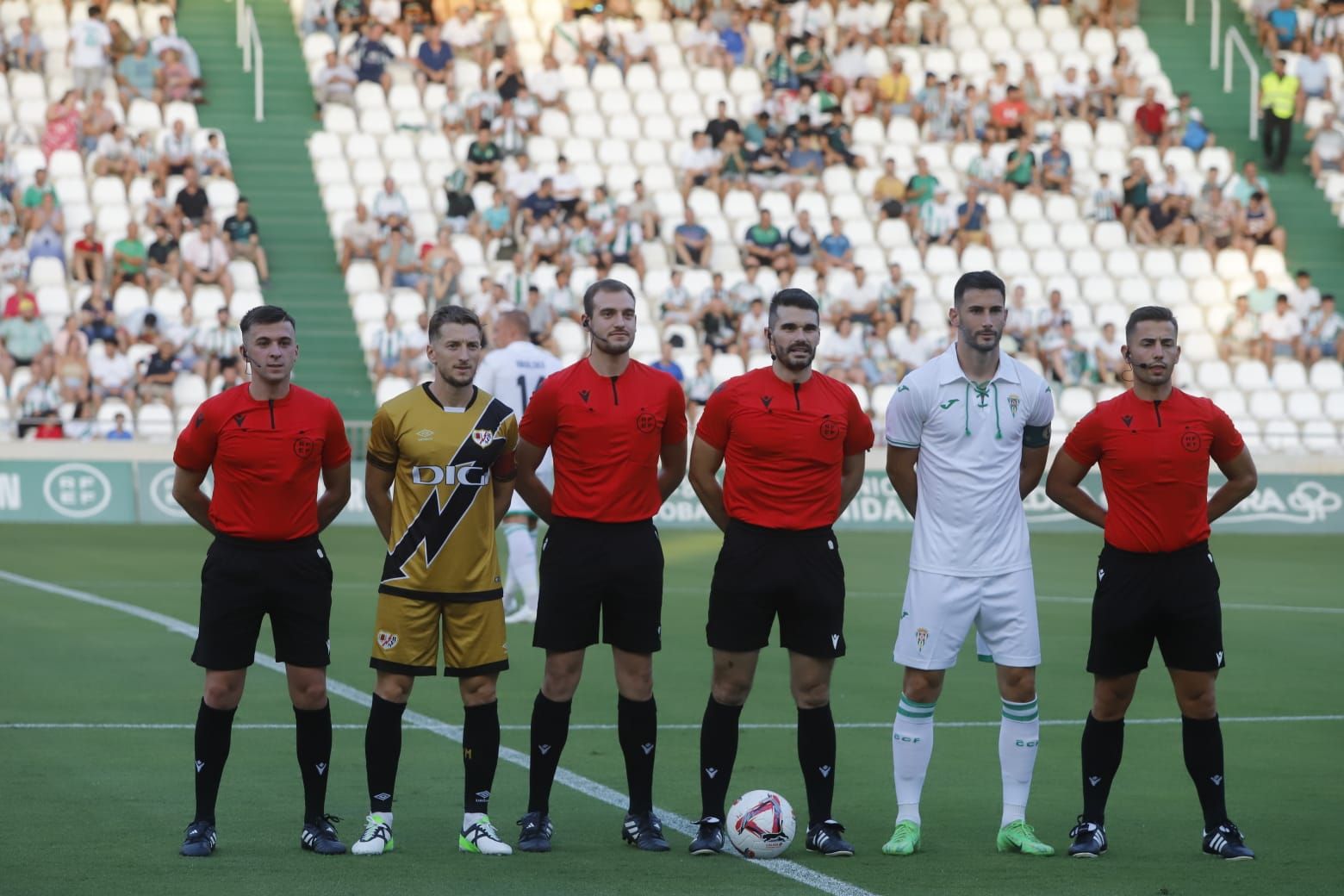 El Córdoba de Segunda se presenta ante su afición
