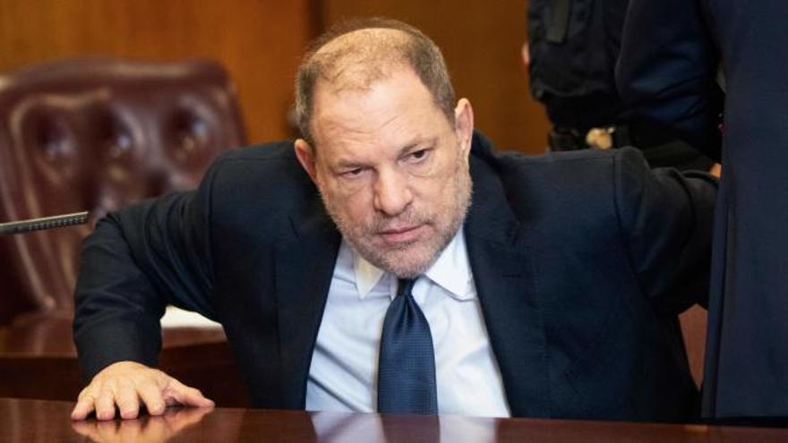 Harvey Weinstein, acusado de forzar a una tercera mujer