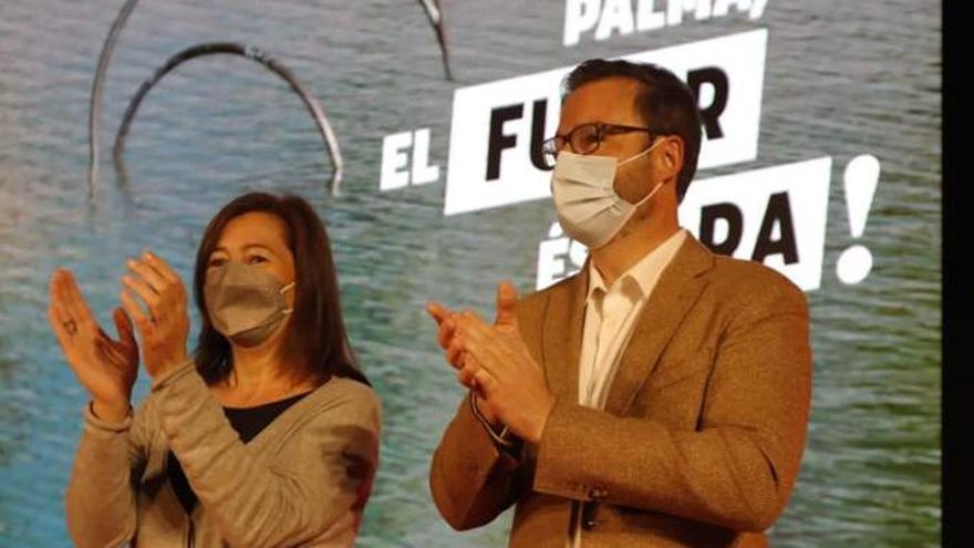 Francina Armengol y José Hila, esta mañana, en el 8 Congreso del PSOE de Palma.