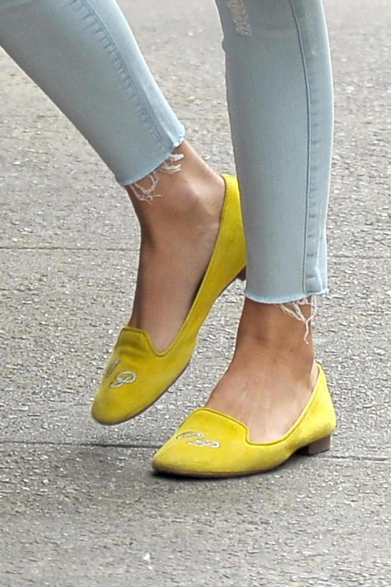 Los zapatos amarillos de Olivia Palermo
