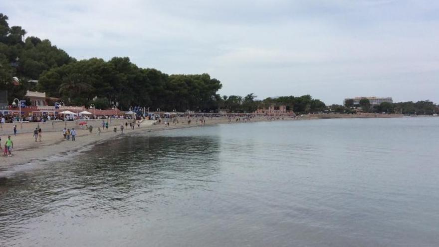Dos playas de Dénia se quedan sin chiringuitos por amaños de las empresas en el concurso