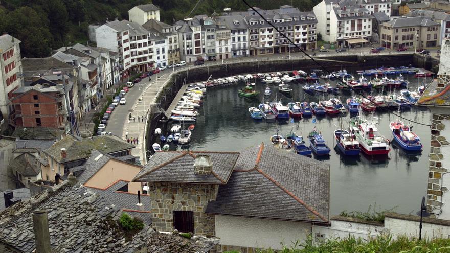 Valdés recibe 2,5 millones de euros en ayudas de la Unión Europea para rehabilitar 90 casas del barrio La Capitana de Luarca