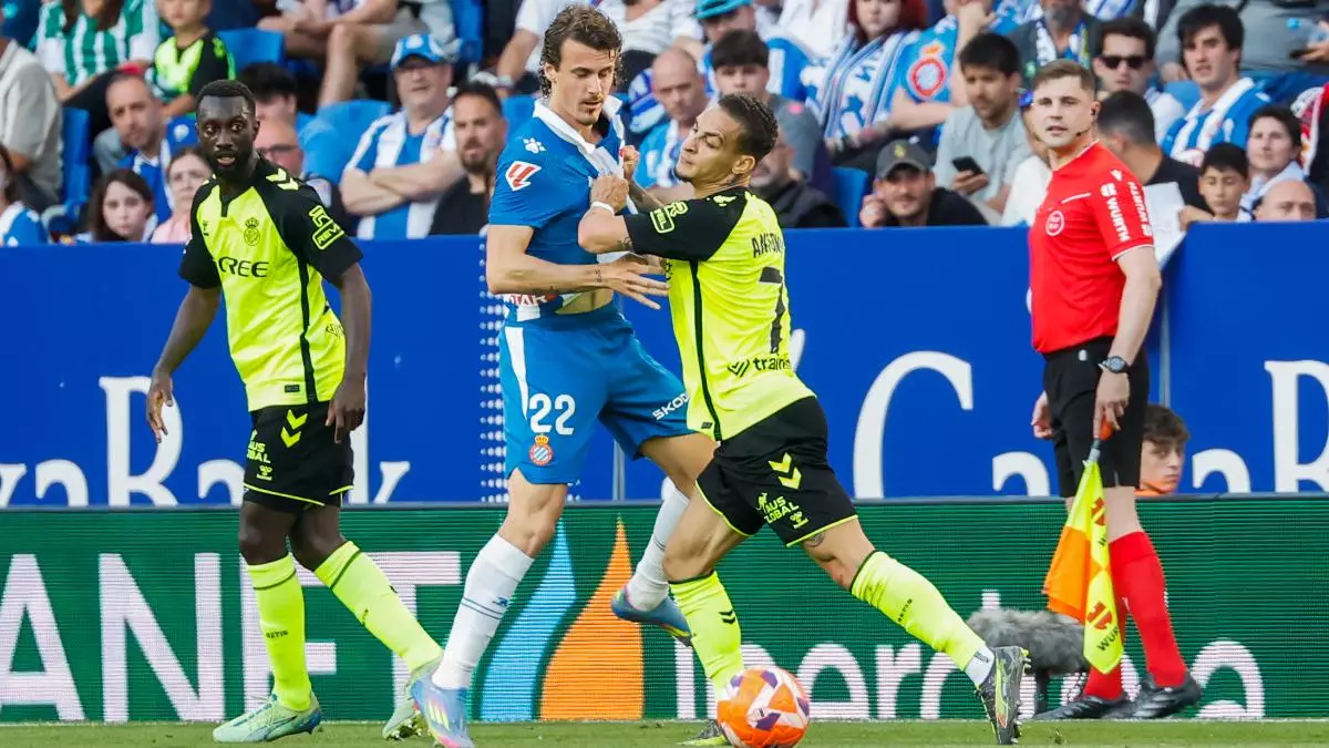 Antony silencia Cornell角 y alarga el sufrimiento del Espanyol