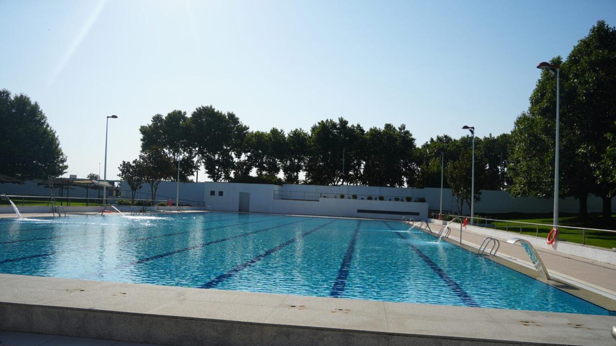 Piscina municipal de verano de Villanueva de la Serena