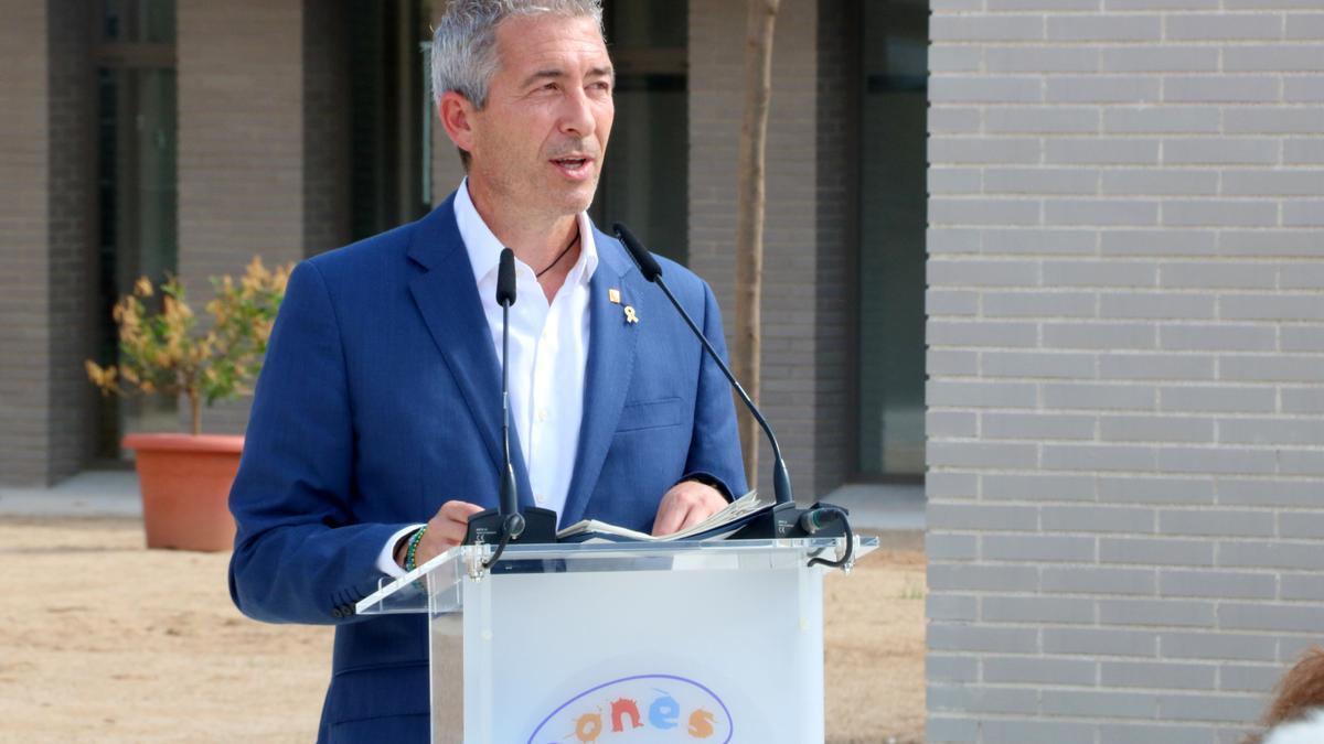 El conseller d&#039;Educació, Josep González-Cambray, durant la inaguració de l&#039;escola Agnès de Sitges, el 9 de setembre del 2021