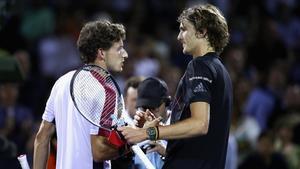 Carreño y Zverev se saludan tras la semifinal de Miami.