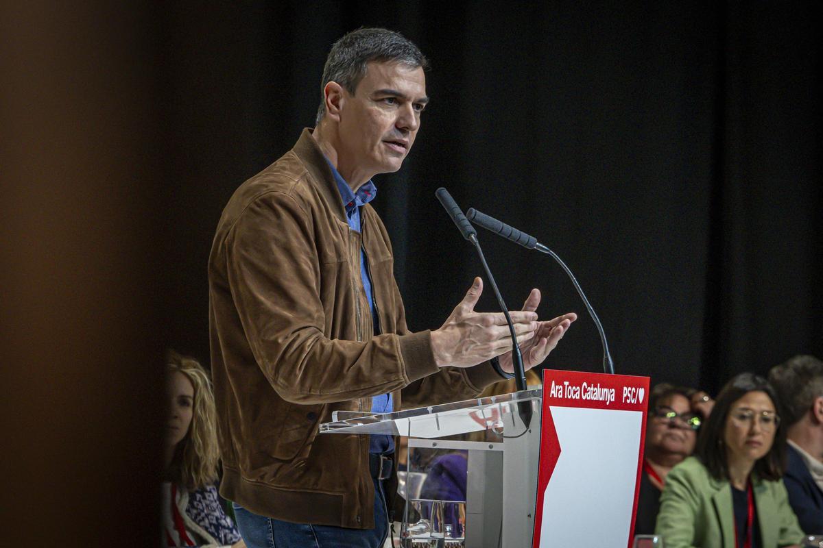 Pedro Sánchez arropa a Salvador Illa en EL 15º Congreso del PSC en Barcelona