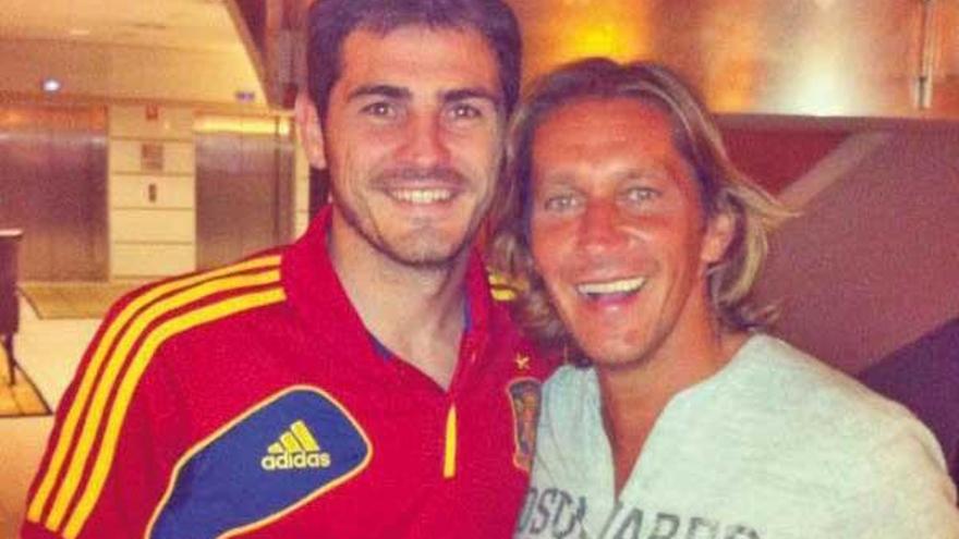 Casillas y Míchel Salgado, que visitó a su excompañero en el hotel.