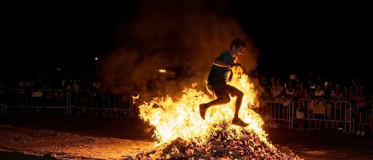 Tradiciones y rituales para la noche de San Juan en Málaga