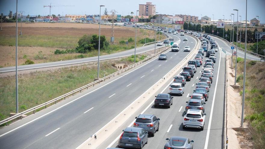 Las seis autovías y carreteras regionales con más tráfico y por las que pasan más de 145.000 vehículos a diario
