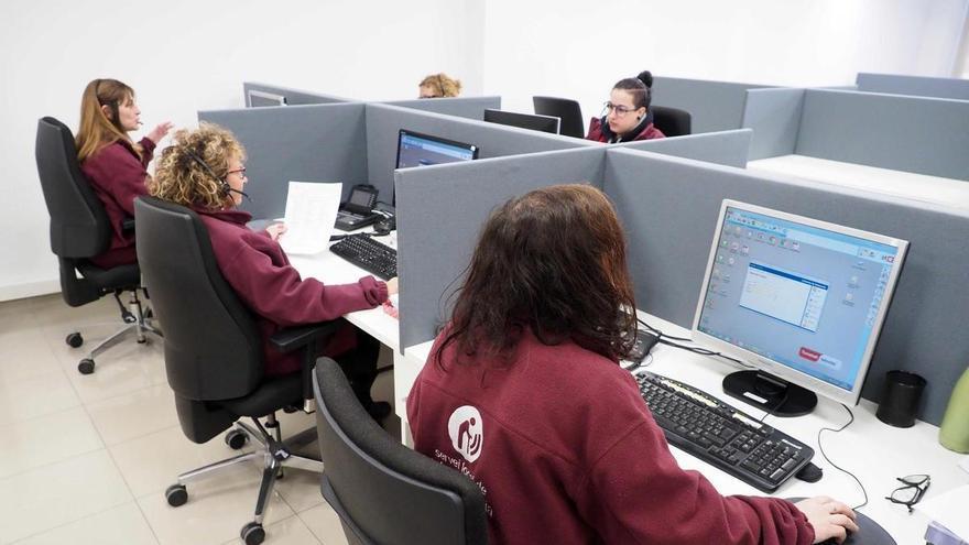 El servei de Teleassistència de la Diputació de Girona farà un 34% més de trucades preventives a gent gran per la calor