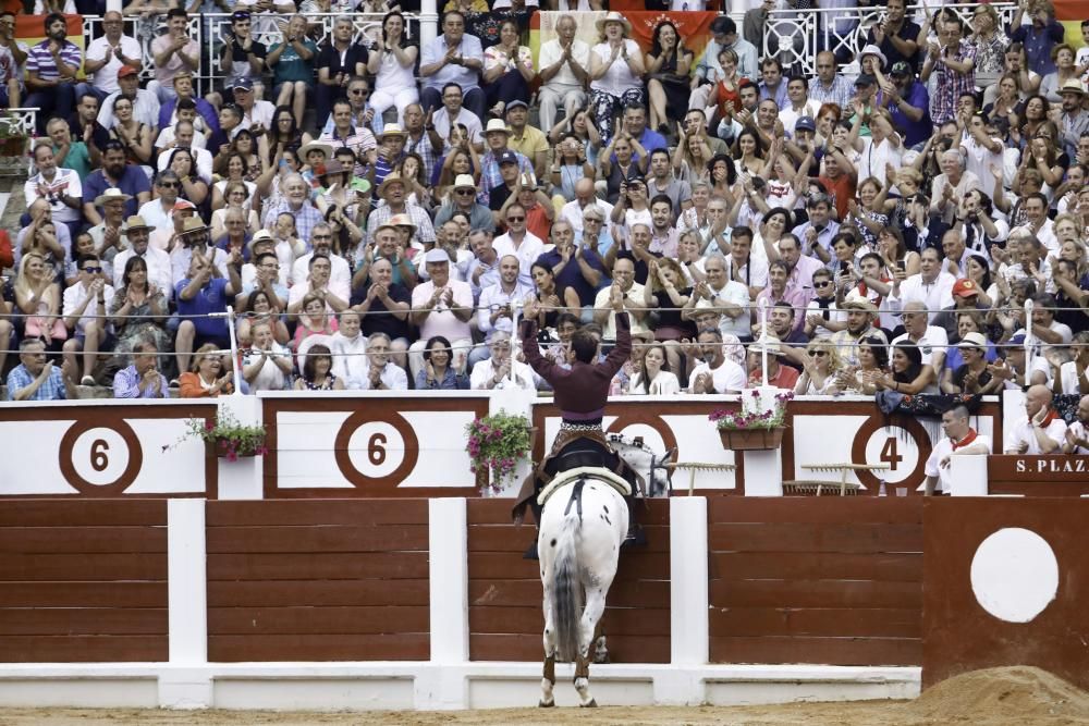 Corrida de rejones en la Feria Taurina de Begoña de 2018.