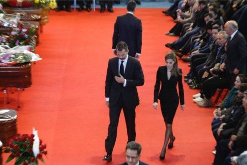 Los Reyes presiden el funeral por las víctimas de Bullas del accidente de Cieza