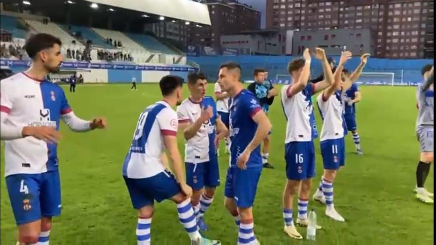 Así celebró el Avilés su triunfo vital ante el Oviedo Vetusta