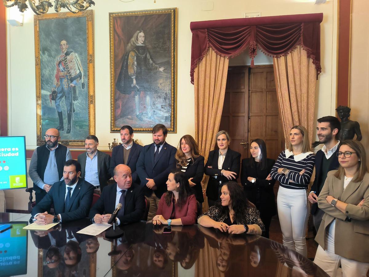 Rueda de prensa de presentación de los presupuestos de Antequera de 2024.