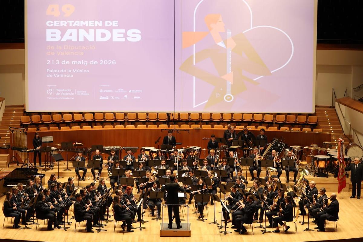 La Societat Instructiva de l’Obrer Agrícola Musical de Benimàmet durant el certamen en el Palau de la Música