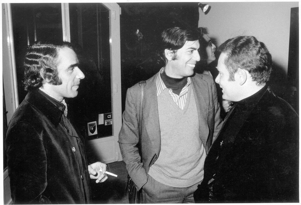 Mario Vargas Llosa, con el galerista Pep Pinya, a la izquierda