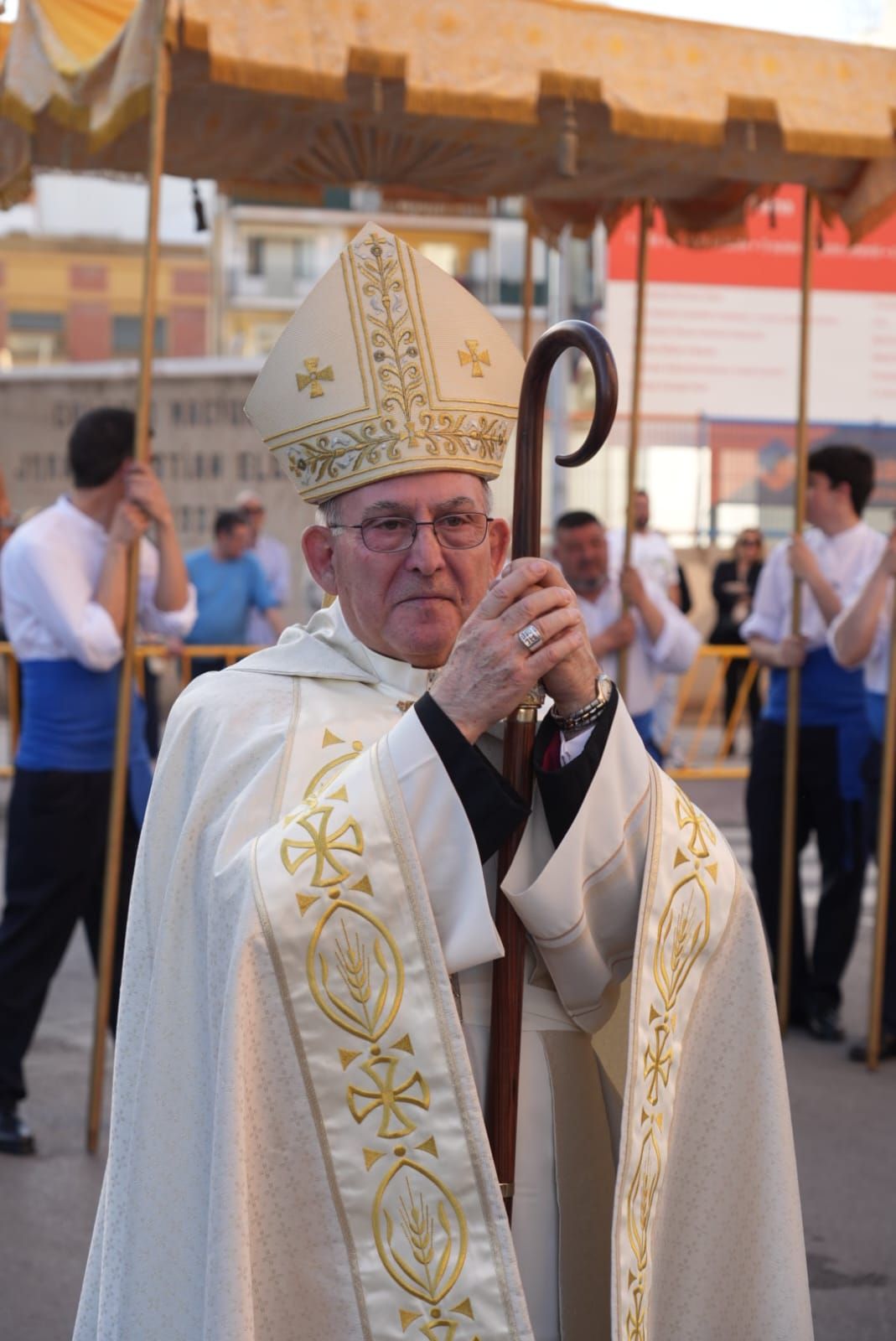 Galería de imágenes: La Virgen del Lledó llega a la plaza de la Virgen del Carmen en el Gau